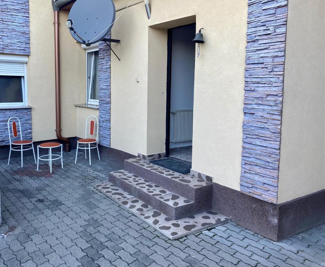 Вілла House Damado Deluxe Otteveny Екстер'єр фото